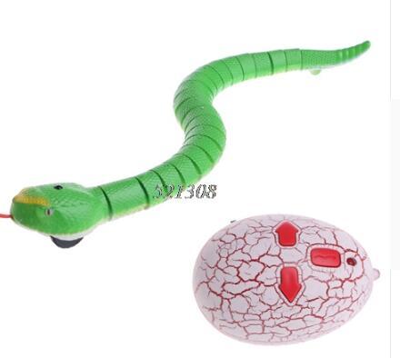 Novelty Remote Control Snake Rattlesnake Animal Trick Terrifying Mischief Toy